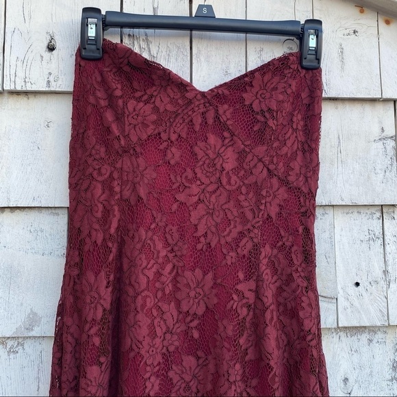 Tobi Adelyn Wine Strapless Lace Maxi Dress - Picture 5 of 8